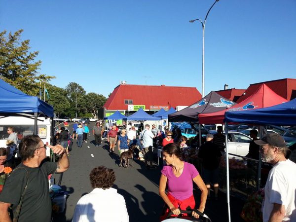 Browns Bay Market